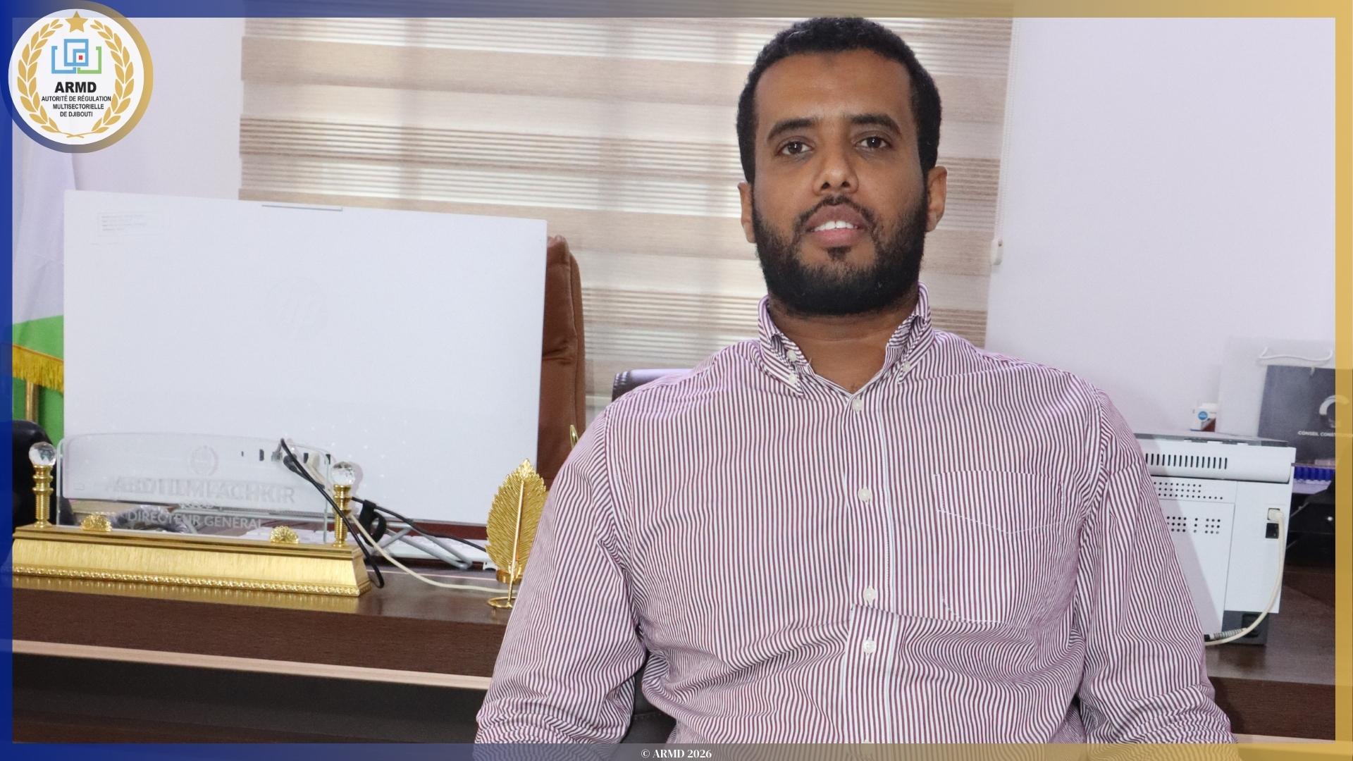 Photo - Signature du cahier des charges de l'autorisation relative à l'établissement et l'exploitation d'un réseau de communication électronique pour la fourniture d'accès a l'internet